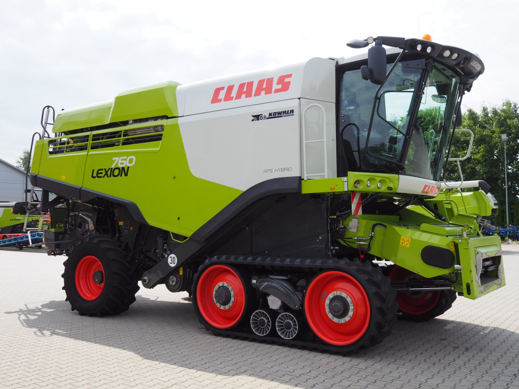 CLAAS Lexion 760TT + V930