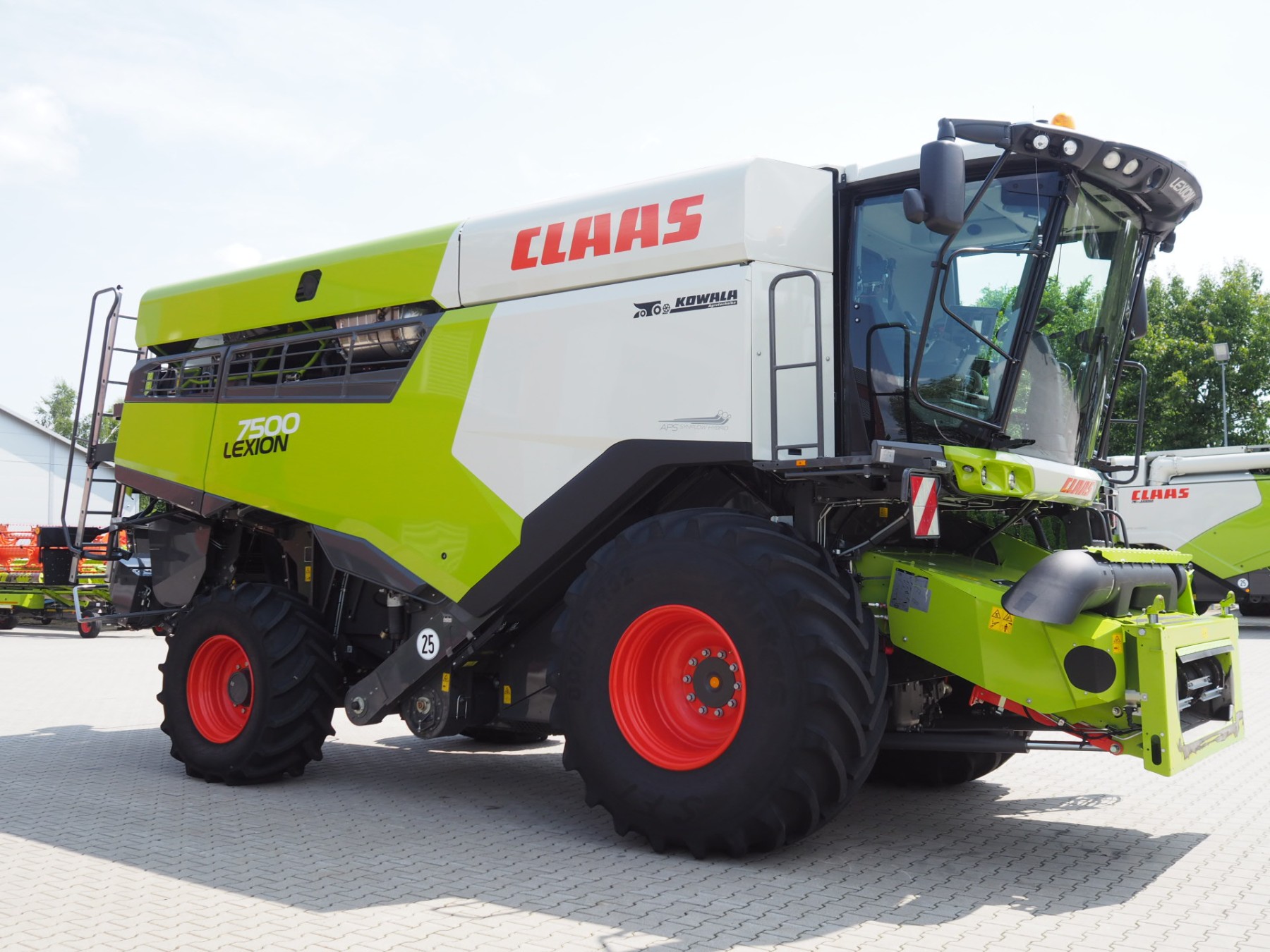 CLAAS Lexion 7500 + V930