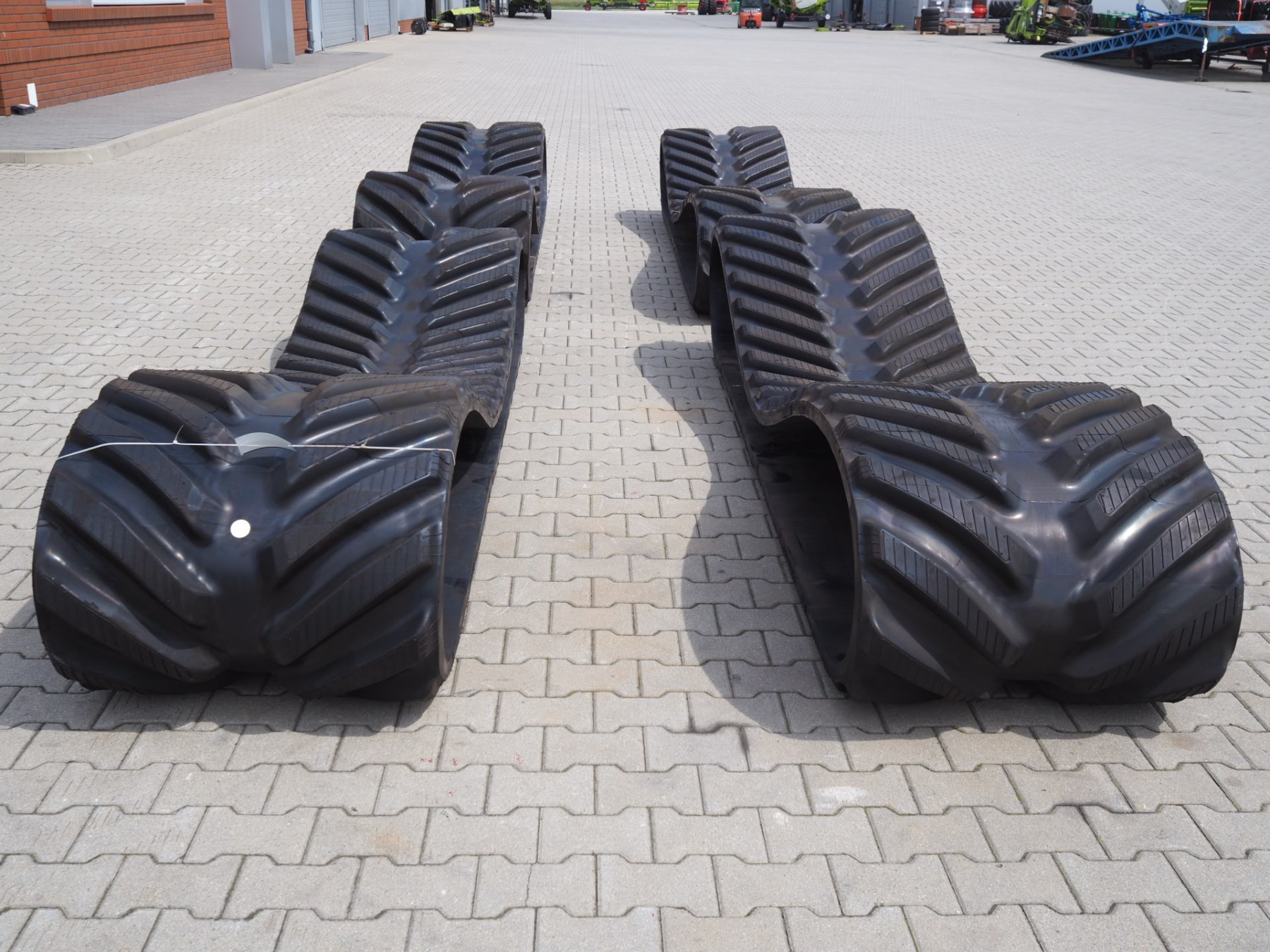 Case Quadtrac pásy 762 mm