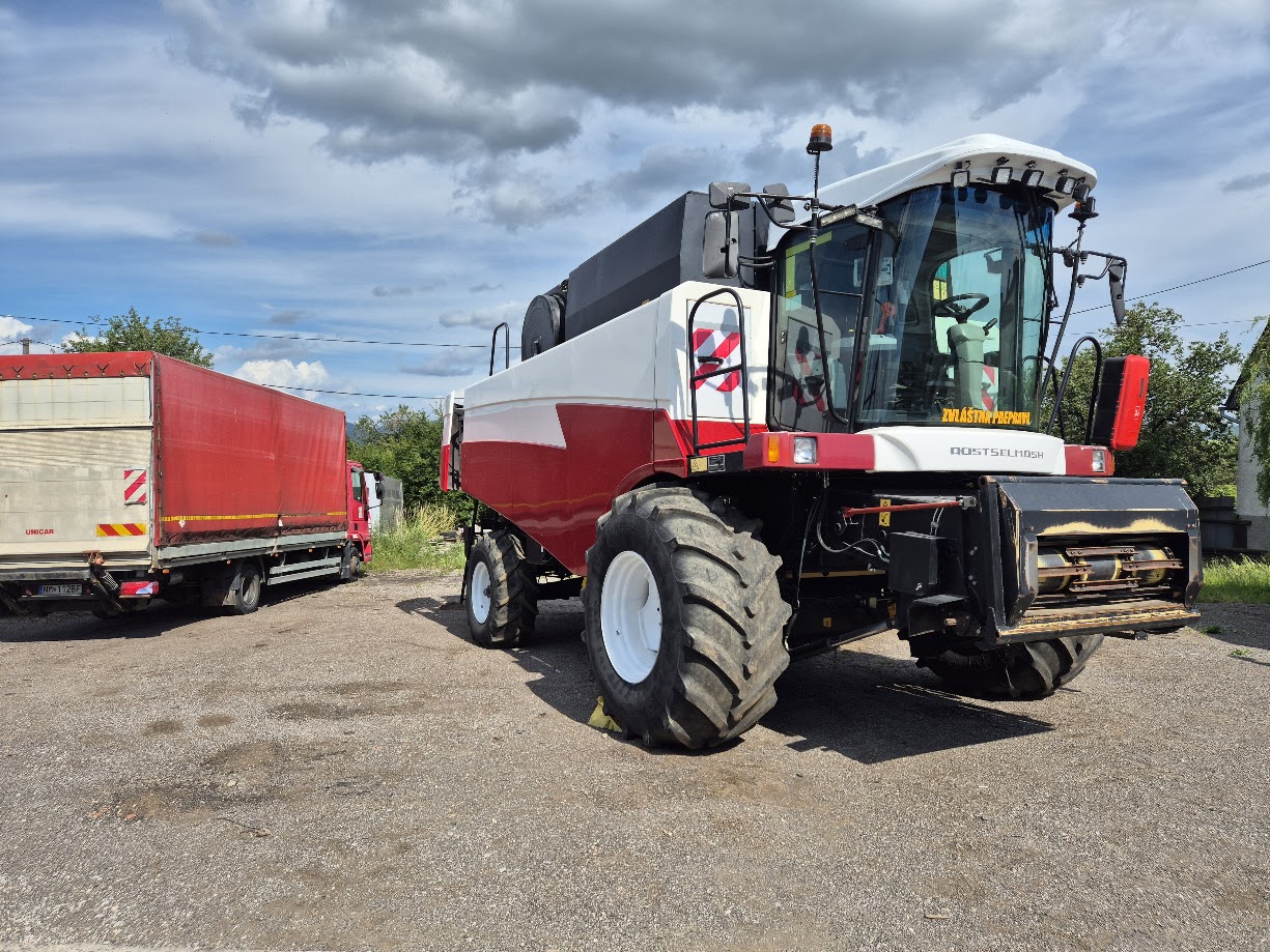 Rostselmash Acros 595 Plus